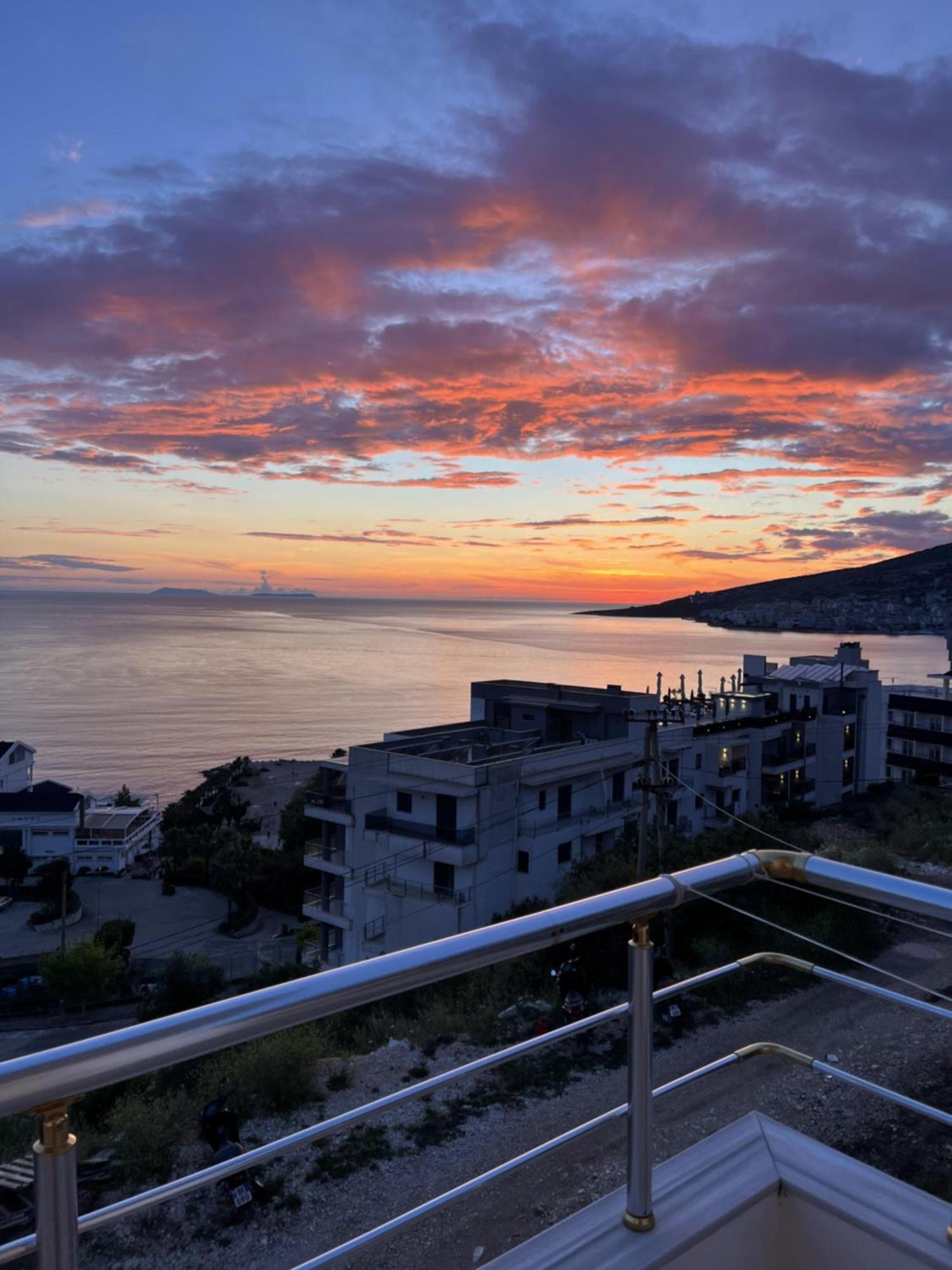 Bluemoon Suites Saranda Extérieur photo