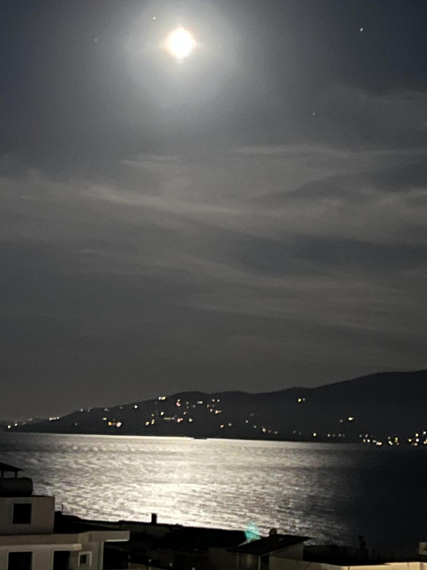 Bluemoon Suites Saranda Extérieur photo