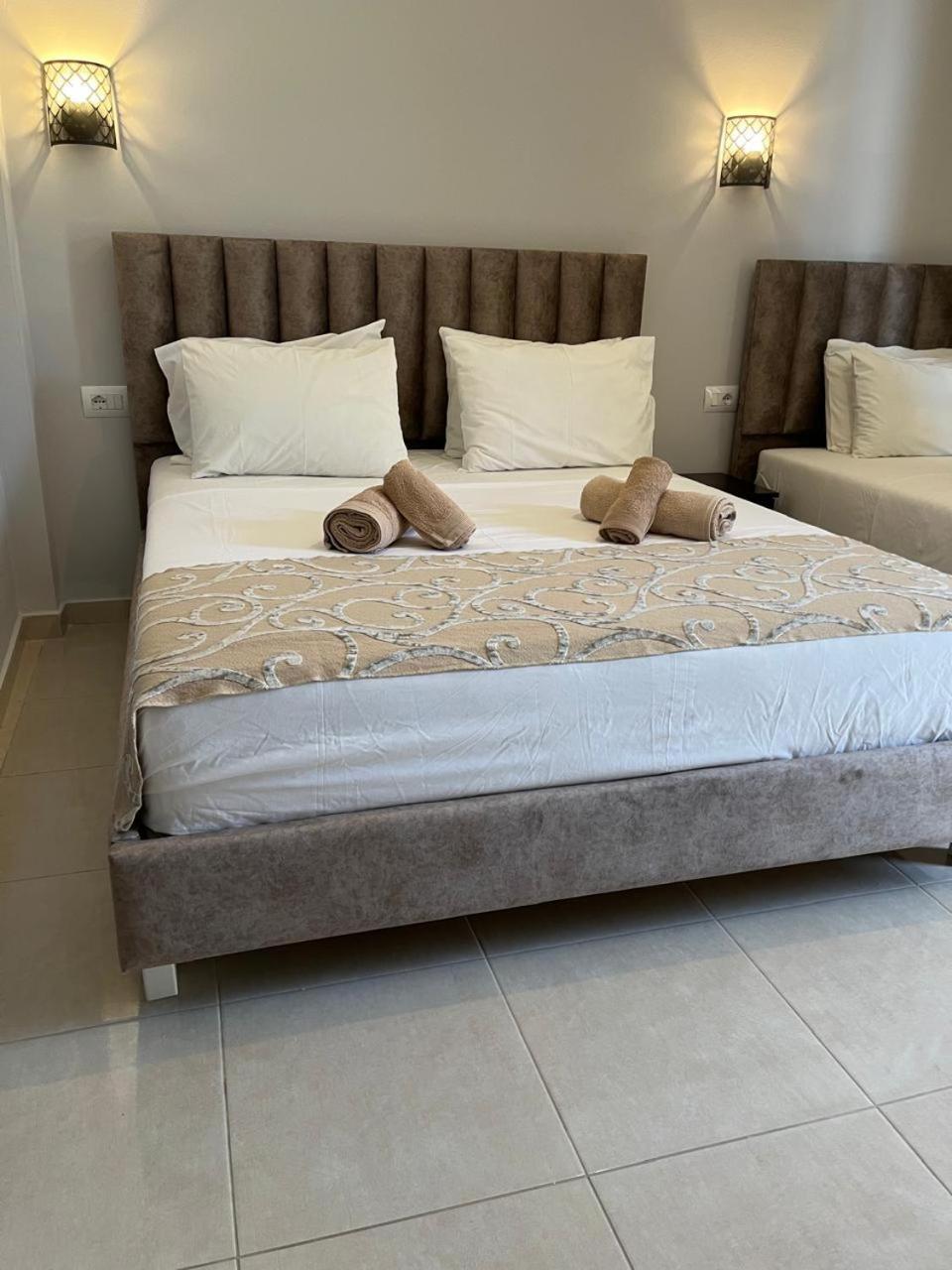 Bluemoon Suites Saranda Extérieur photo