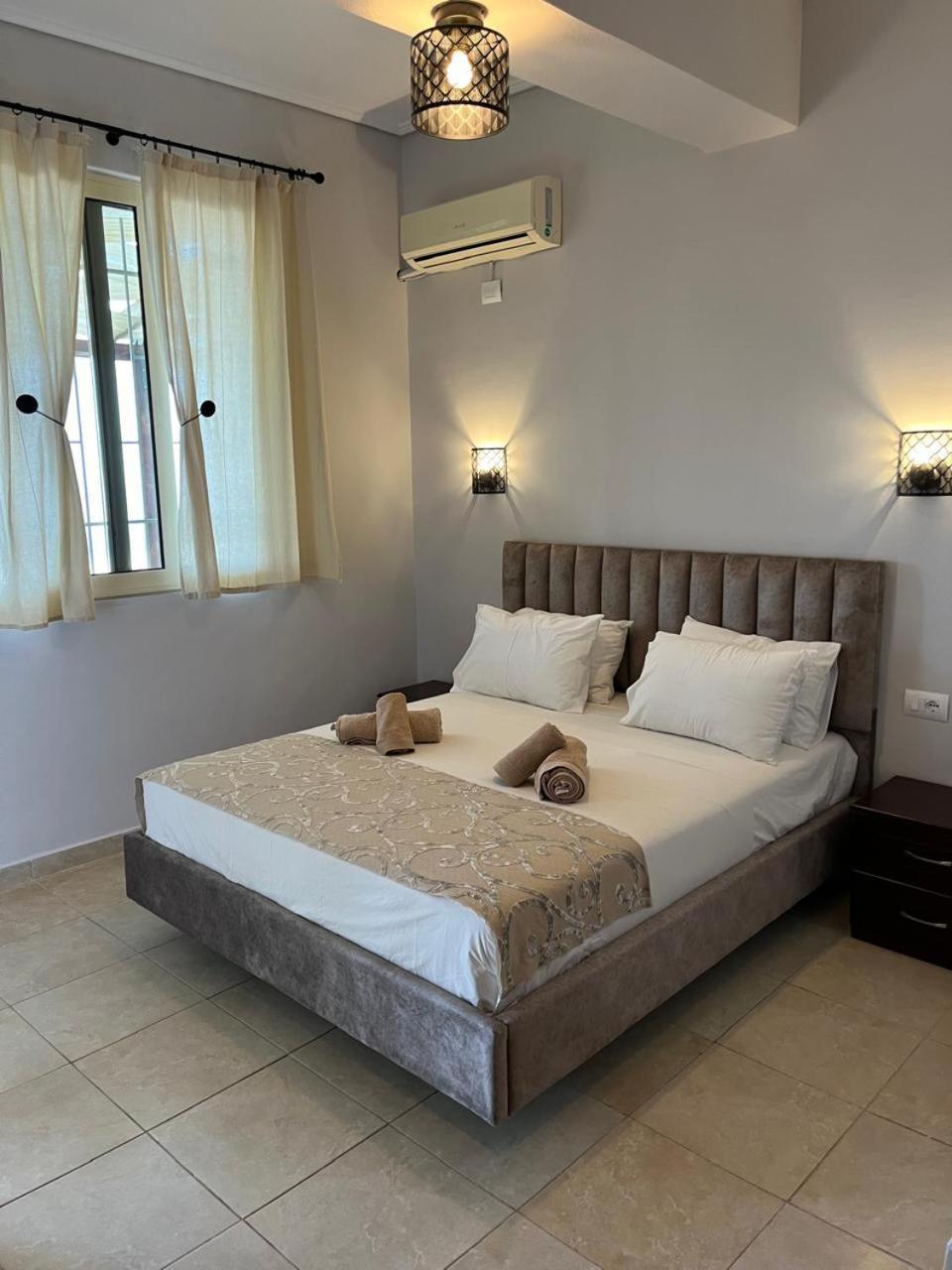 Bluemoon Suites Saranda Extérieur photo